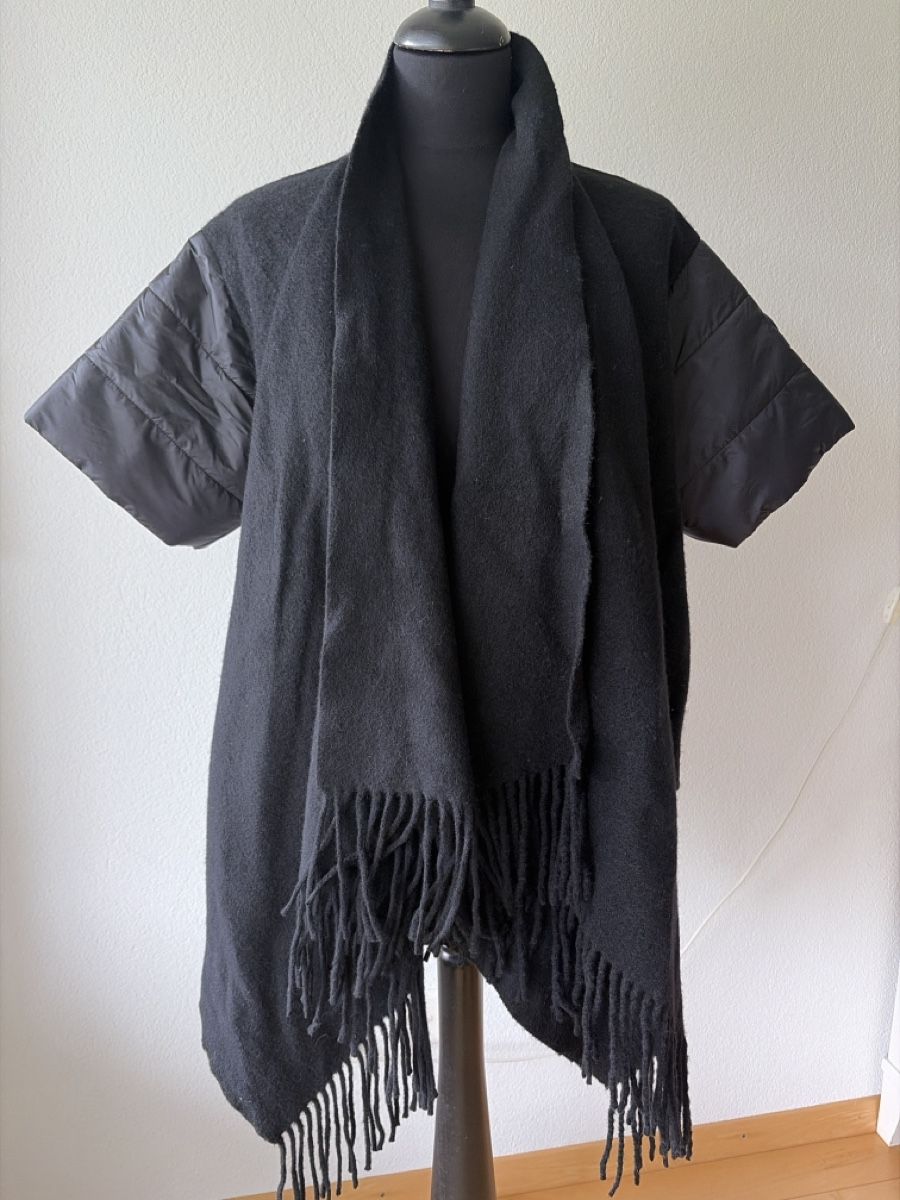 Bogner Sonstige Damenmode: Bogner Wollcape mit Daunenärmel – Neu (gemäss Beschreibung) aus Spiez von Mansfield_park 2