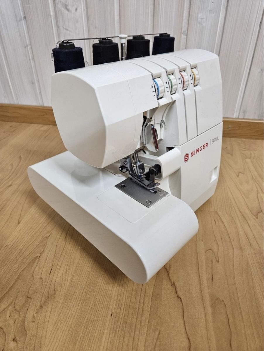 Singer Nähmaschinen: Singer Overlock Nähmaschine S010L – Neu (gemäss Beschreibung) aus Emmenbrücke von seanuser 1