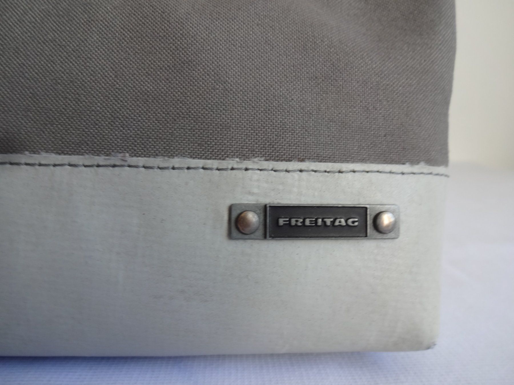 Freitag Custodie per cosmetici: FREITAG Kosmetik Tasche – Usato da Frauenfeld venduto da rey06 2