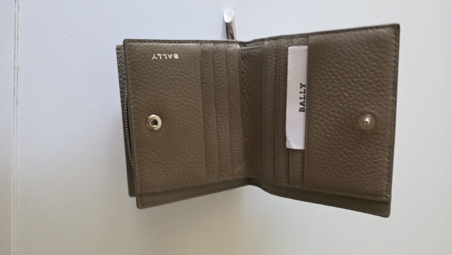 Bally Portafogli: Bally Geldbörse Top Zustand – Nuovo (secondo la descrizione) da Seewis Dorf venduto da kai_zg5c 2
