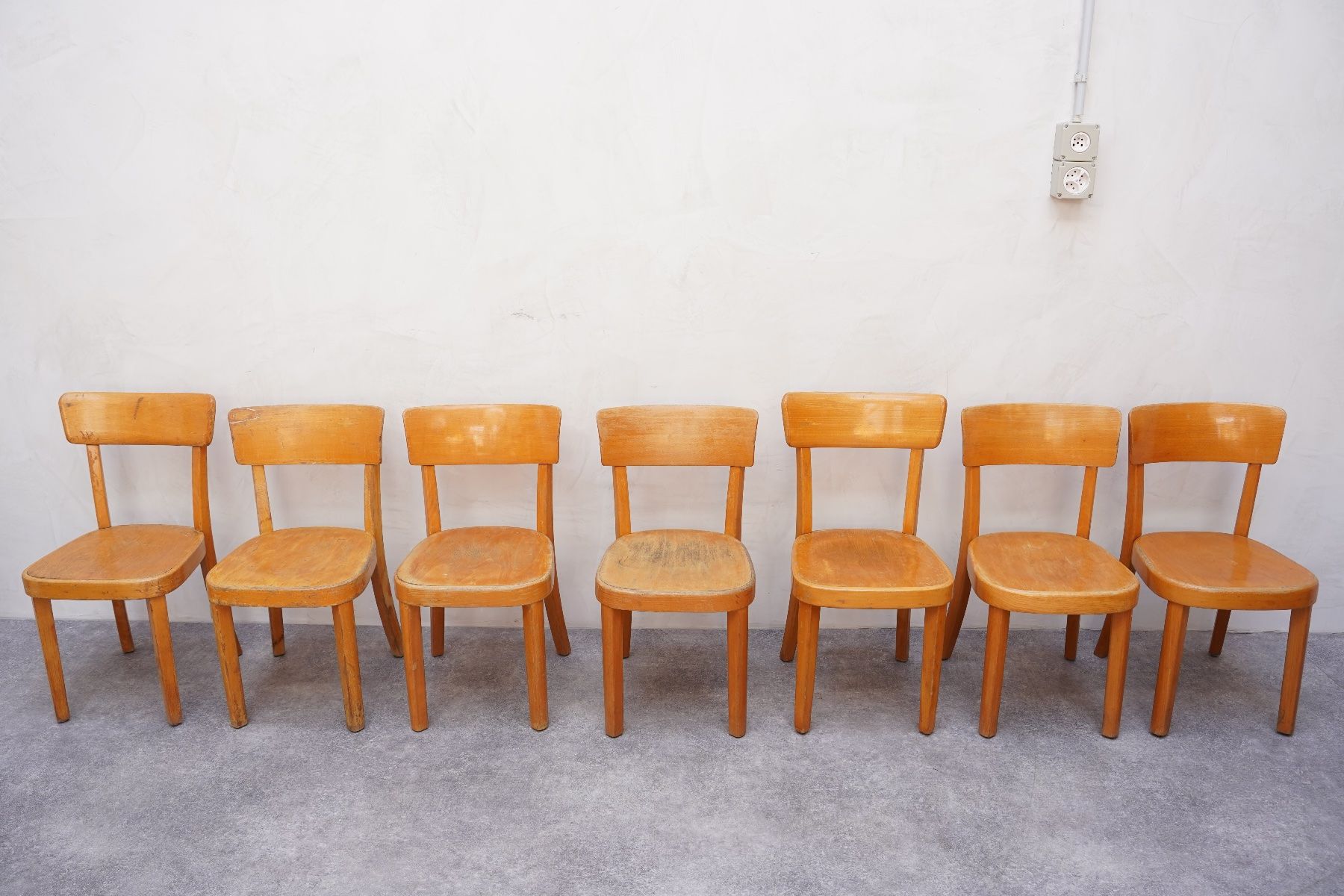 Horgen Glarus Sedie: Ensemble de 7 chaises Horgen Glarus pour enfant – Usato da Bulle venduto da ABELiAM 4