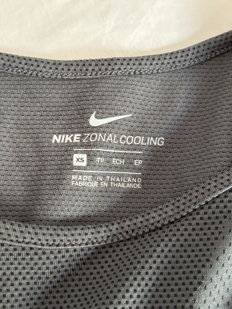 Lotti di vestiti: Nike ensemble  – Usato da Crans-Montana venduto da Jano_brn 3
