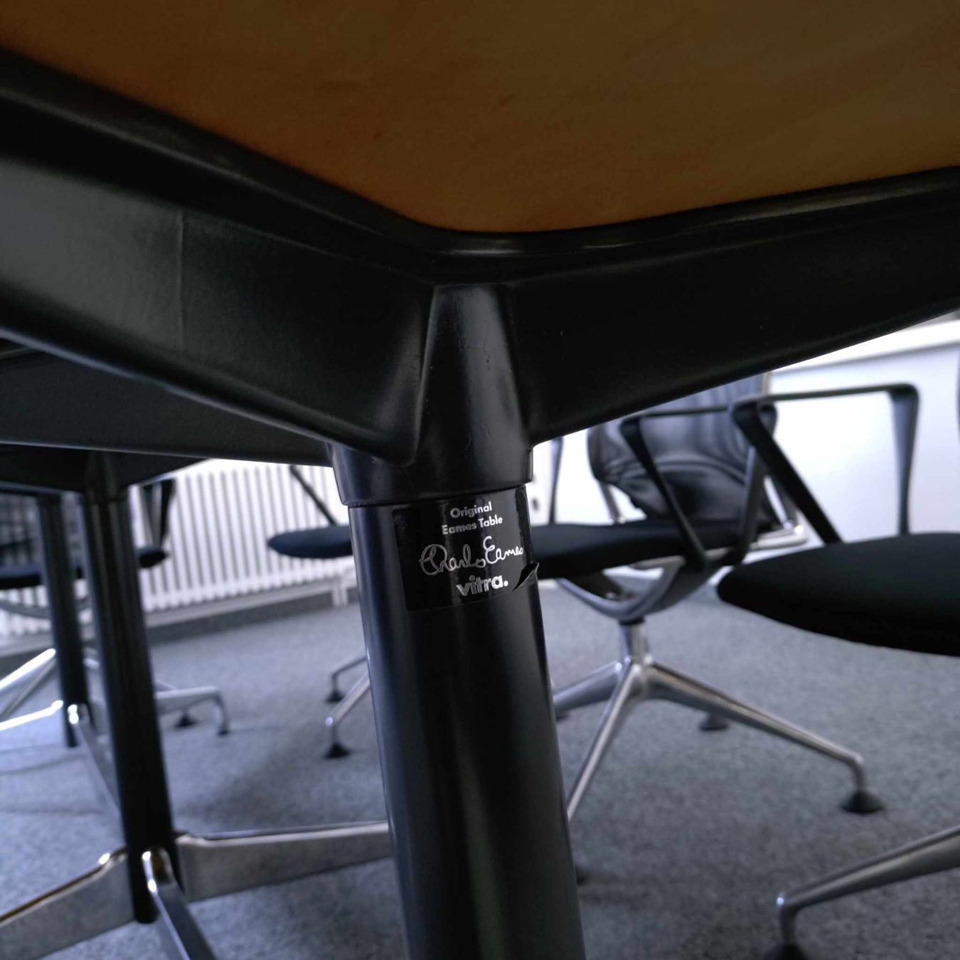 Vitra Tables: Sitzungstisch Vitra Eames Segmented Tables % – D'occasion à Oberurnen par SH2025 2