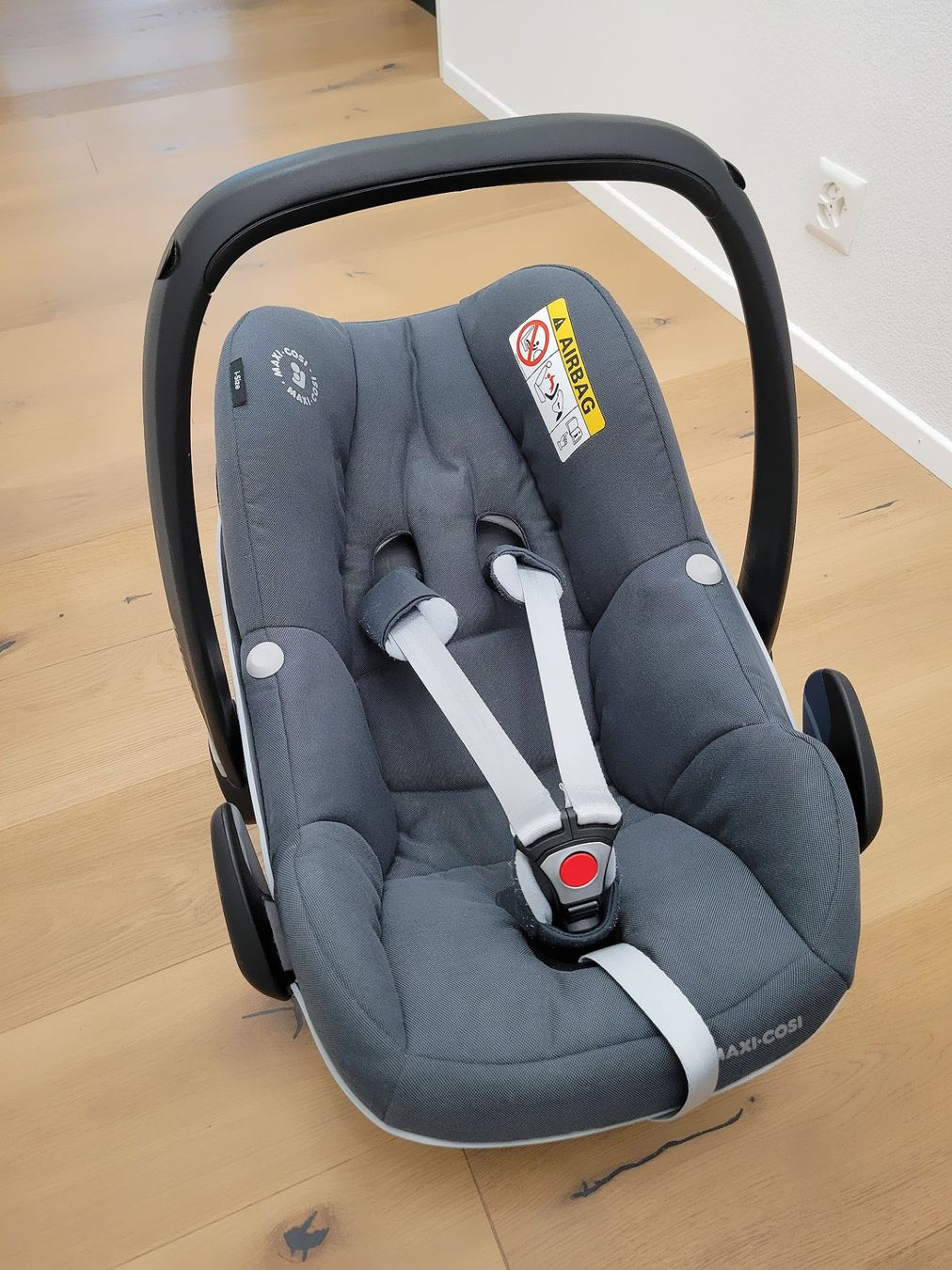 Maxi-Cosi Auto-Kindersitze: Maxi-Cosi Babyschale – Gebraucht aus Möriken AG von langdesign 1