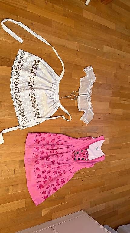 Kleider: Dirndl – Neu und originalverpackt aus Zollikofen von starlight031 1