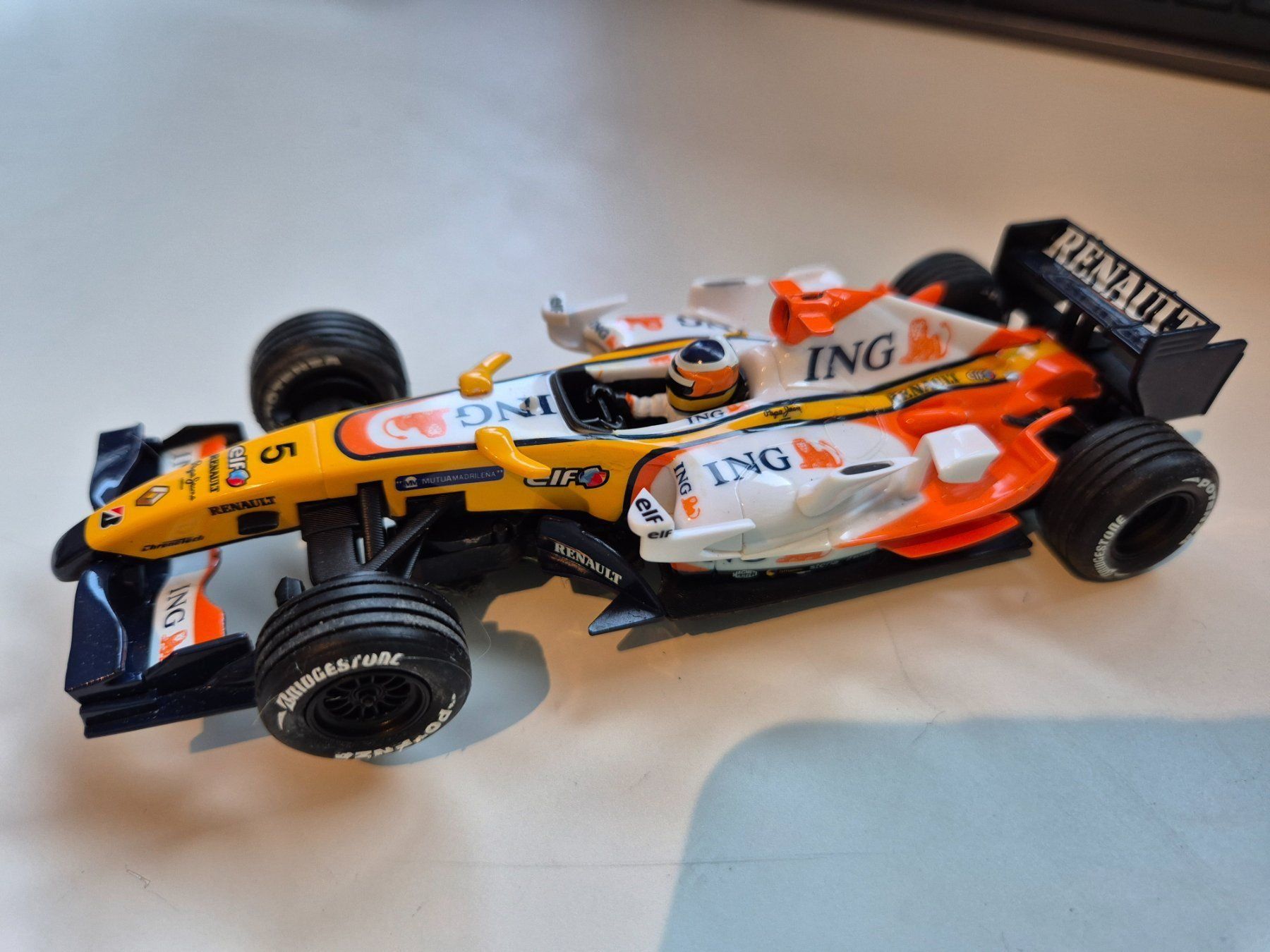 Carrera Piste: Carrera Evolution Renault R28 Show Car Nr. 5 – Usato da Ennetbürgen venduto da Perlen01 1