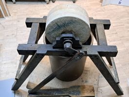 Schleifstein Bock Pedal Fussantrieb Sandstein
