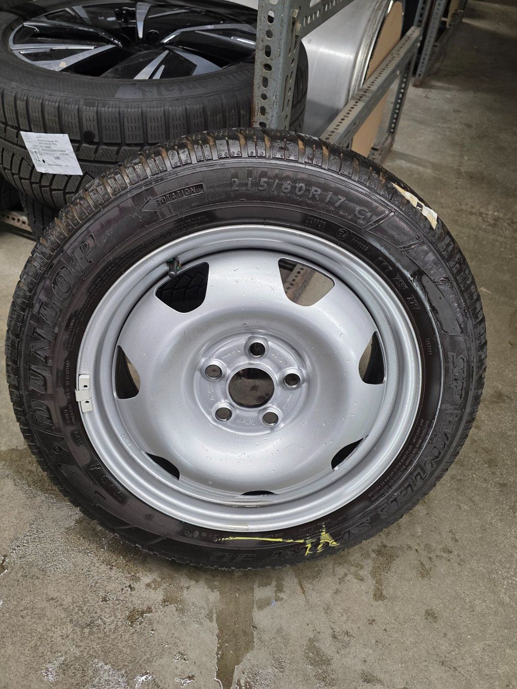 Pneumatici & Ruote complete: VW T5 / T6 / T6.1 Winterradsatz – Usato da Gähwil venduto da schmidgarage9534