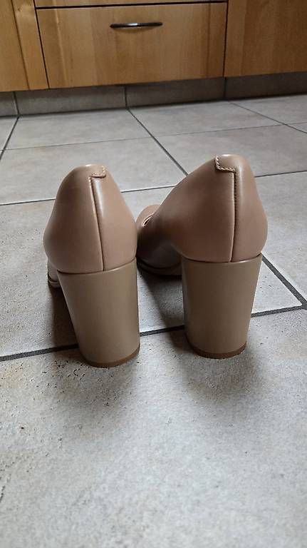 Scarpe da donna: Clarks Schuhe Gr 39 – Usato da Eglisau venduto da marasofia 1