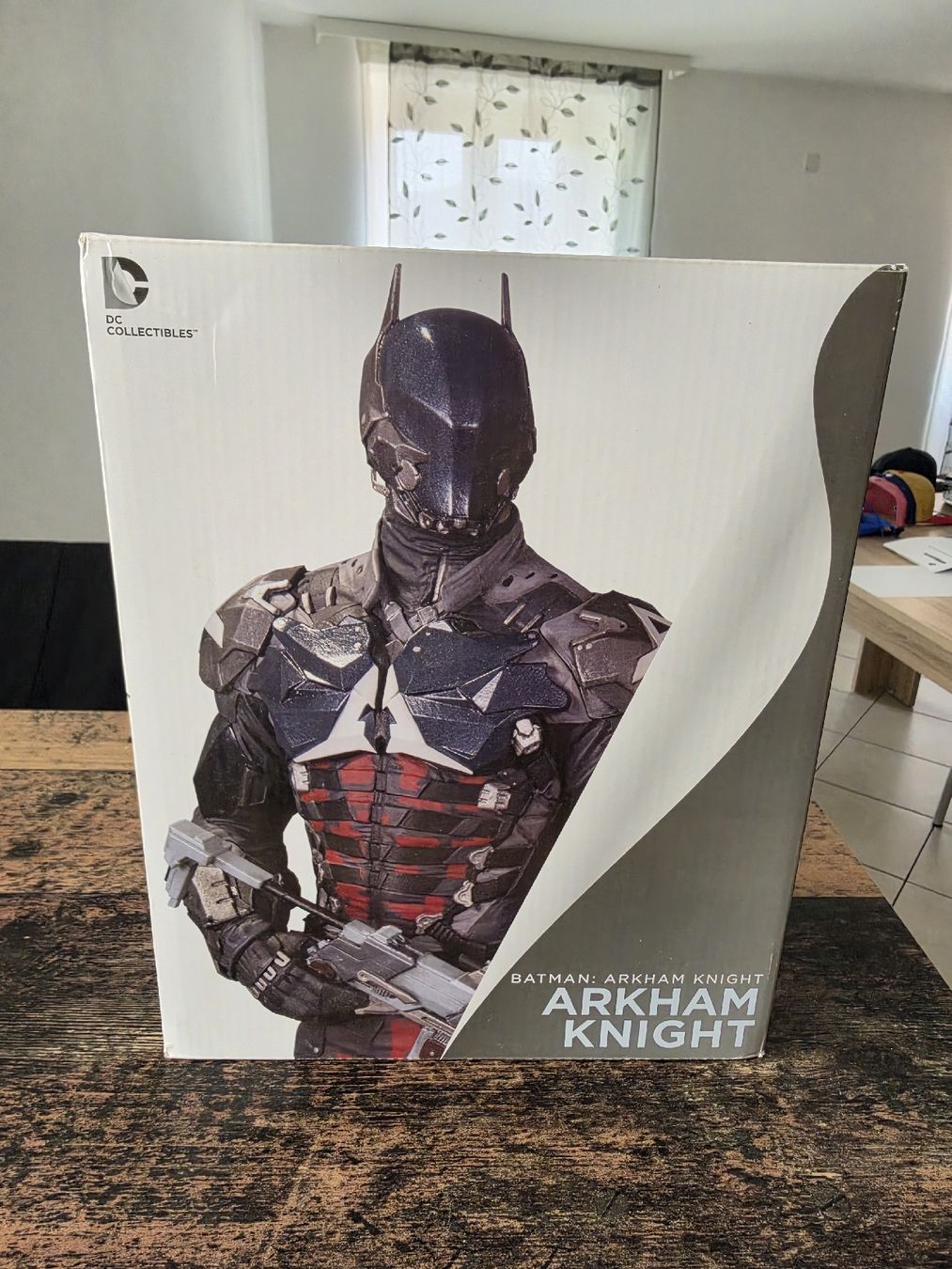 Figurines: DC Collectibles Batman Arkham Knight – D'occasion à Torricella par rub_zg6j