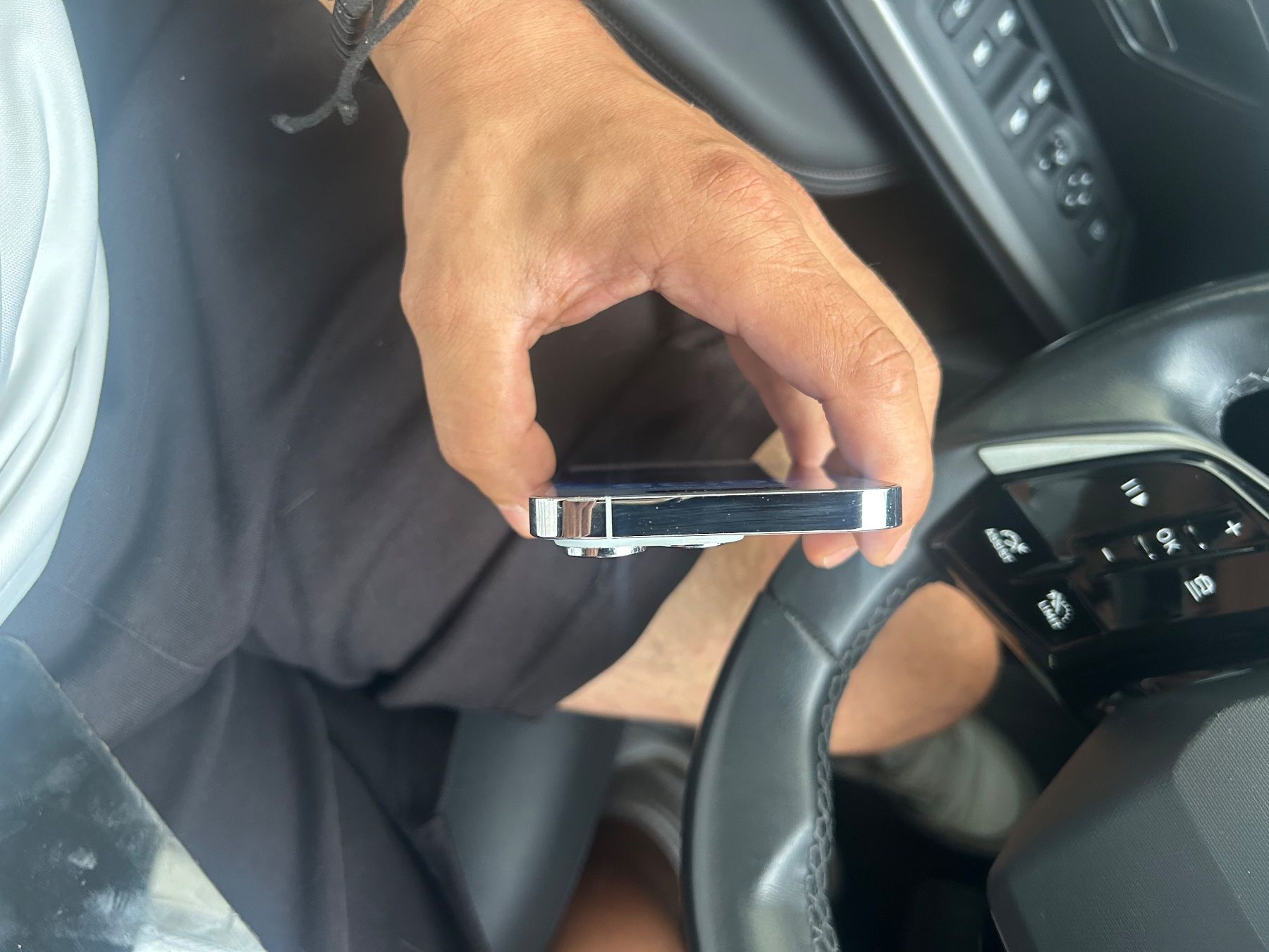 Apple Portables: Iphone 14 pro 128GB – D'occasion à Rorschach par lia_27fd 2