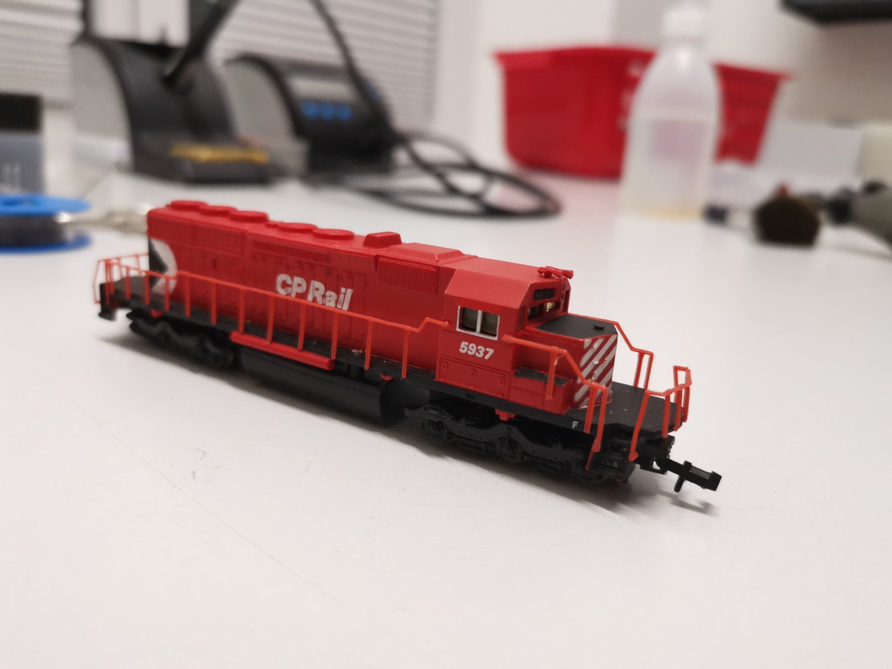 Modelleisenbahnen: Bachmann - EMD SD40-2 CP Rail 5937 – Gebraucht aus St. Margrethen SG von  2