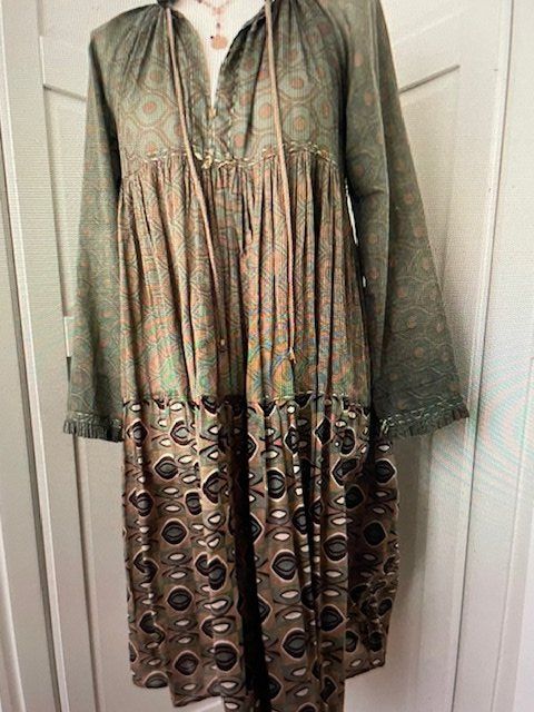 Vestiti: Kleid von Yvonne S. – Usato da Birmensdorf ZH venduto da Finalmente