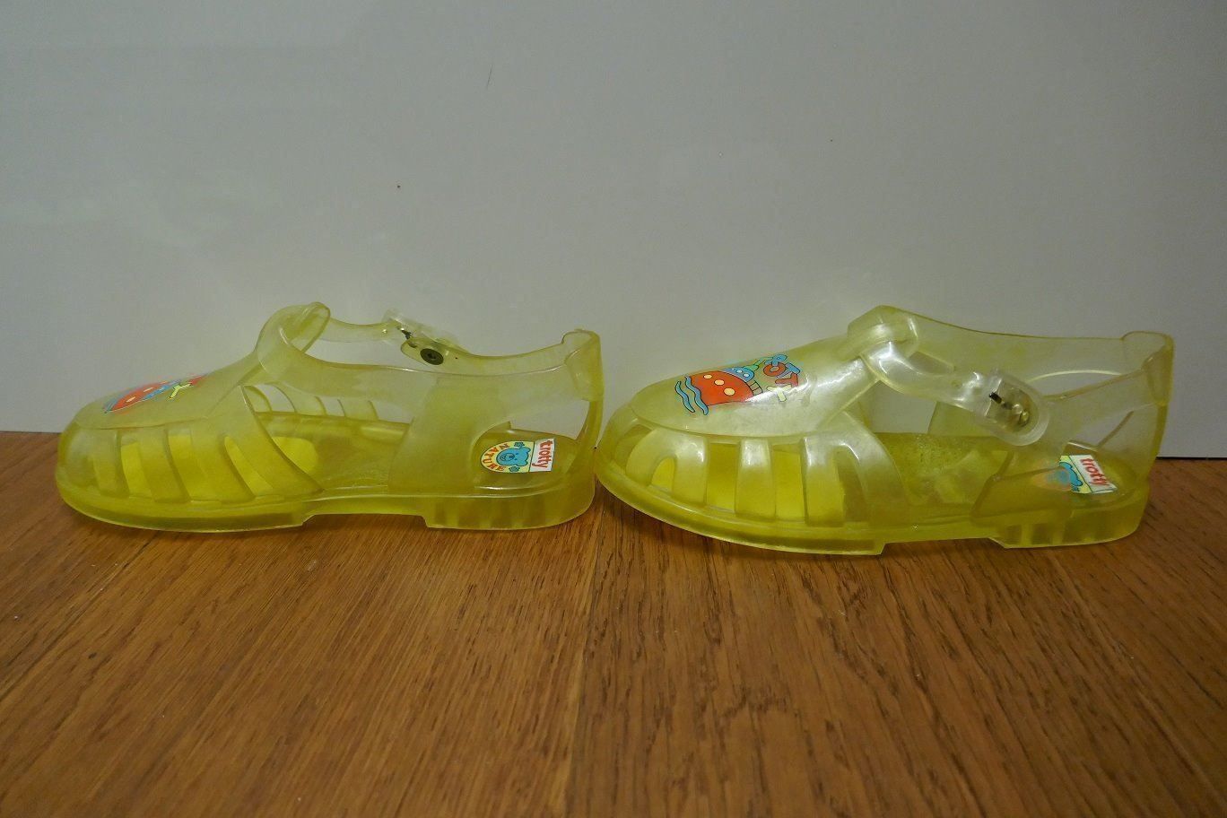 Scarpe da uomo: Strand-/Wasserschuhe/Sandalen, Gr. 30 – Usato da Horgen venduto da Feli39 2