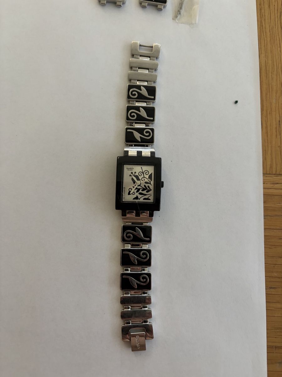 Swatch Montres: Montre Swatch Evening Only – D'occasion à Echallens par JAR69