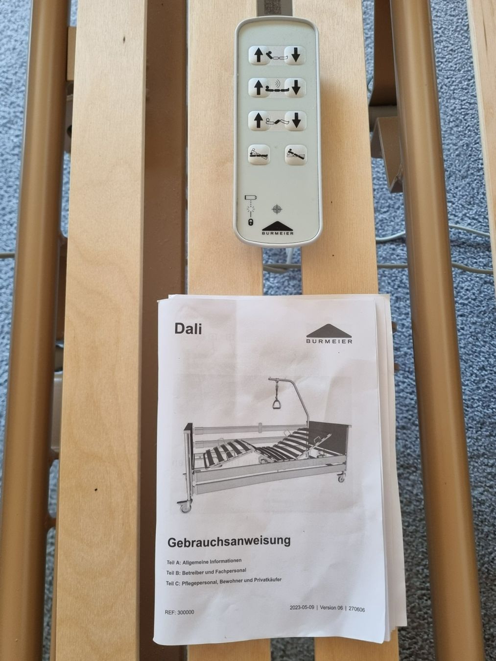 Attrezzature mediche: Pflegebett – Usato da Rheinklingen venduto da Weinberg14 2