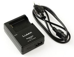 Panasonic DE-A80 Original Ladegerät für BLC-12 Akku