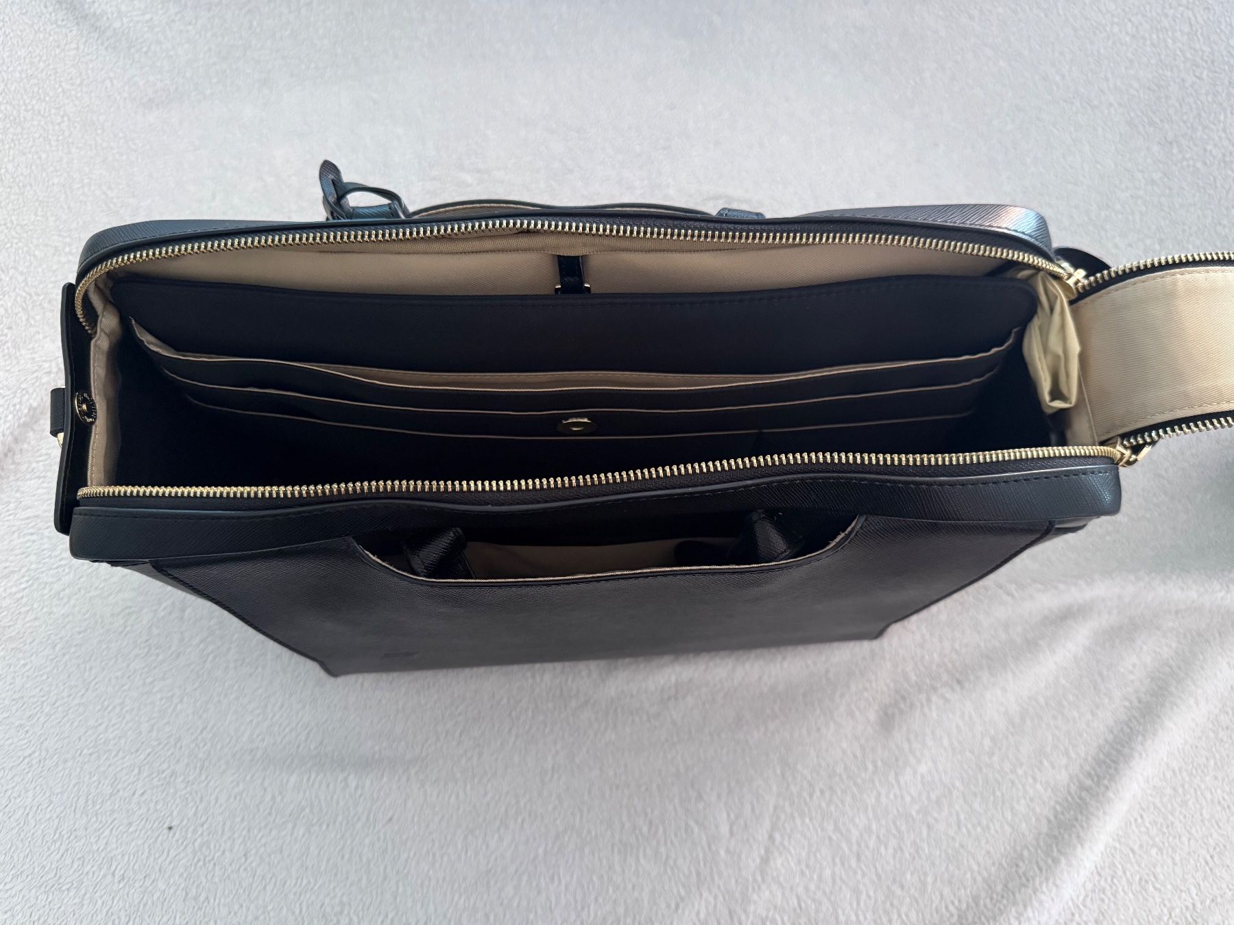Taschen: La Mansio Businesstasche (Set) – Gebraucht aus Steffisburg von laura_bazinga 4