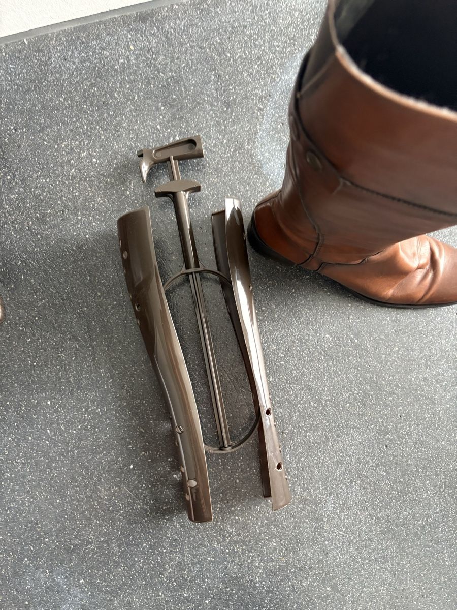 Scarpe da donna: Leder Stiefel von Globus. Leather boots Gr. 41 – Usato da Duggingen venduto da AlexFlomi 7