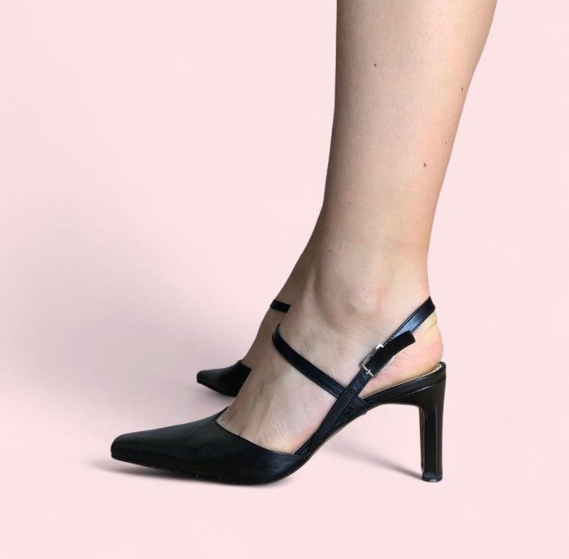Scarpe da donna: Schwarze Kitten Heels – Usato da Bern venduto da sel_v6l2 1