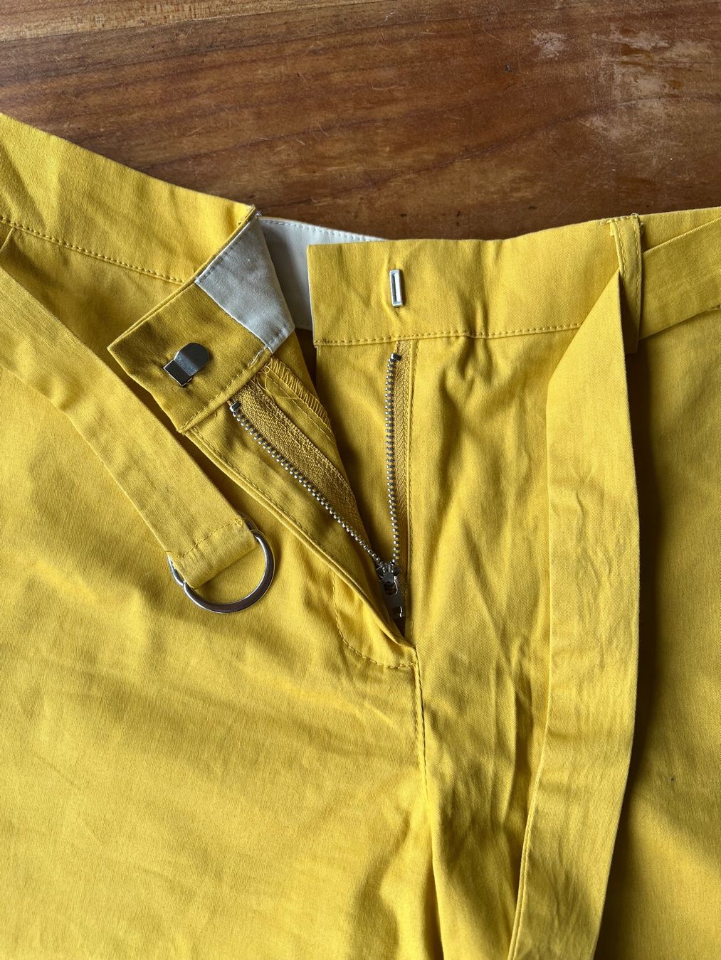 Mango Pantaloni: Mango Sommer-Shorts, Gr. 38, senfgelb – Nuovo (secondo la descrizione) da Bern venduto da tweety713 3