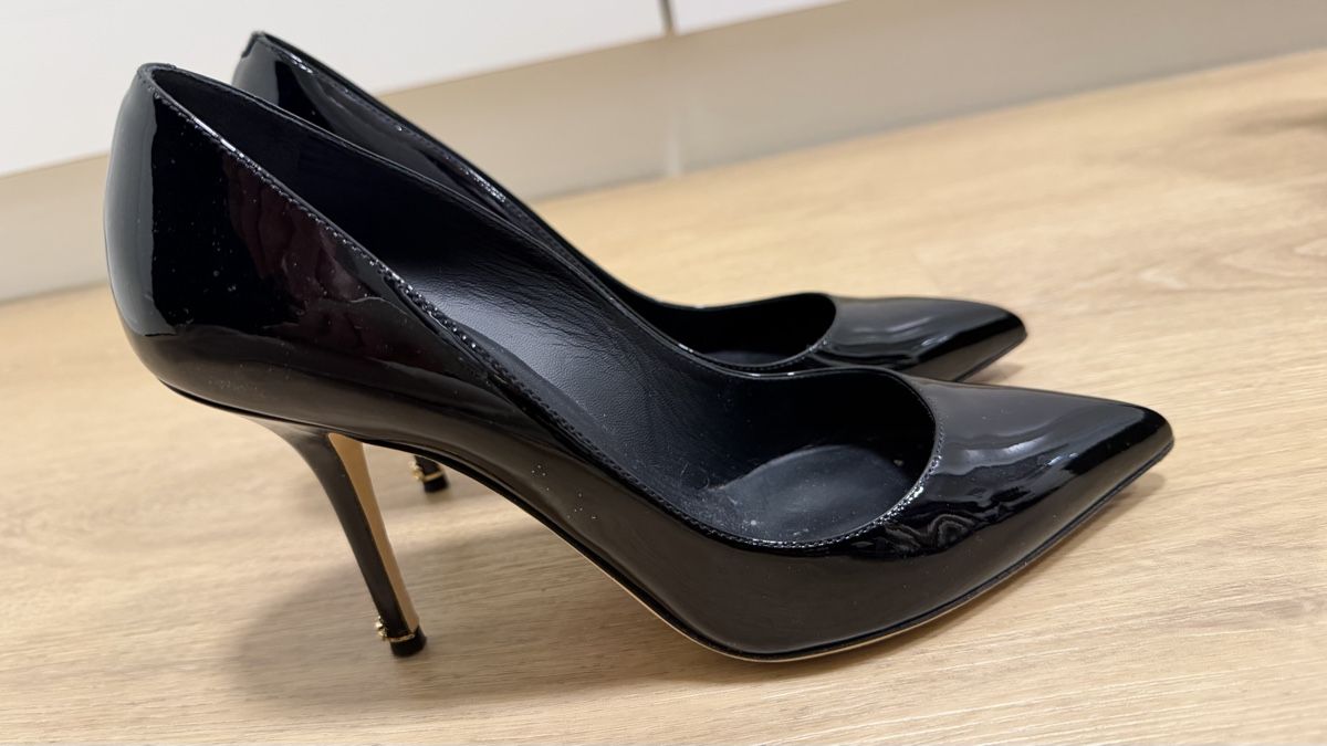 Dolce & Gabbana Scarpe da donna: Dolce&Gabbana Lack Pumps Schwarz, Gr. 39 – Usato da Horn venduto da FashionFlowerCh 1
