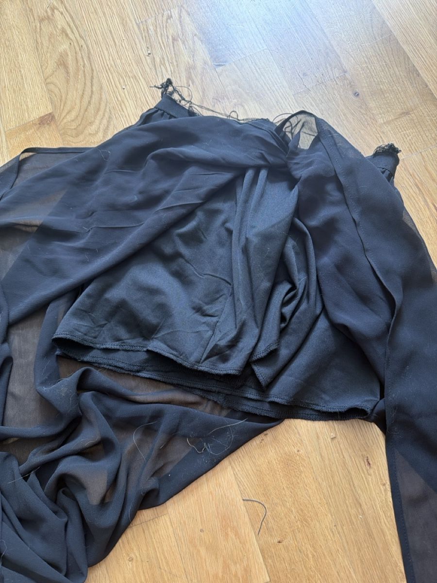 Jupes: Jupe transparente noire  – D'occasion à Le Locle par Mayd_h 1