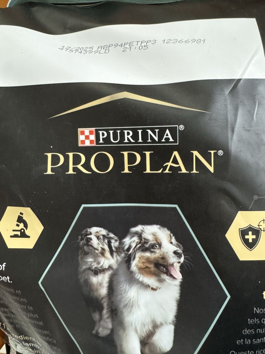Futter: Hundefutter für Welpen – Neu und originalverpackt aus Lutzenberg von KatharinaM01