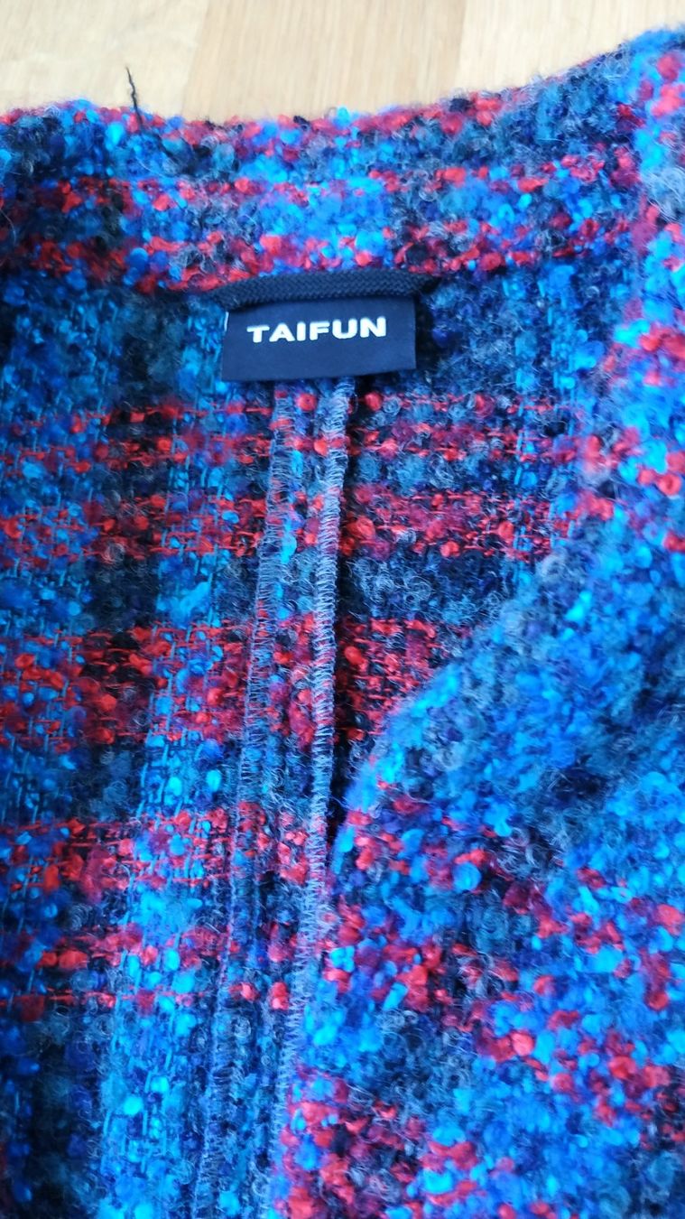 Costumi: Kostüm von Taifun Grösse S – Usato da Dübendorf venduto da Jolenia 3