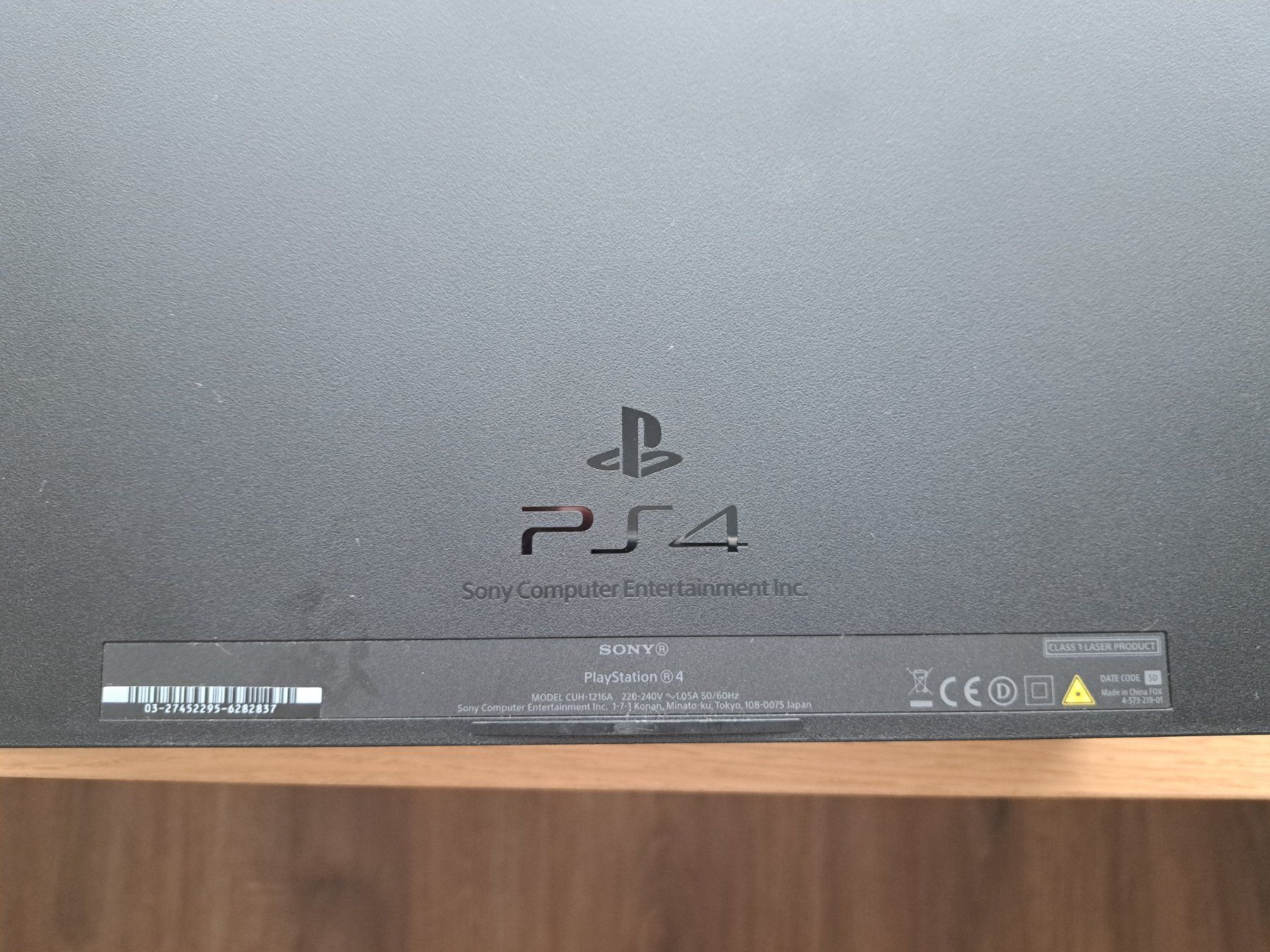 Sony Console: Sony PS4 Konsole 500GB inkl. Controller & allen Kabeln – Usato da Niederbuchsiten venduto da lis_b9gc 1