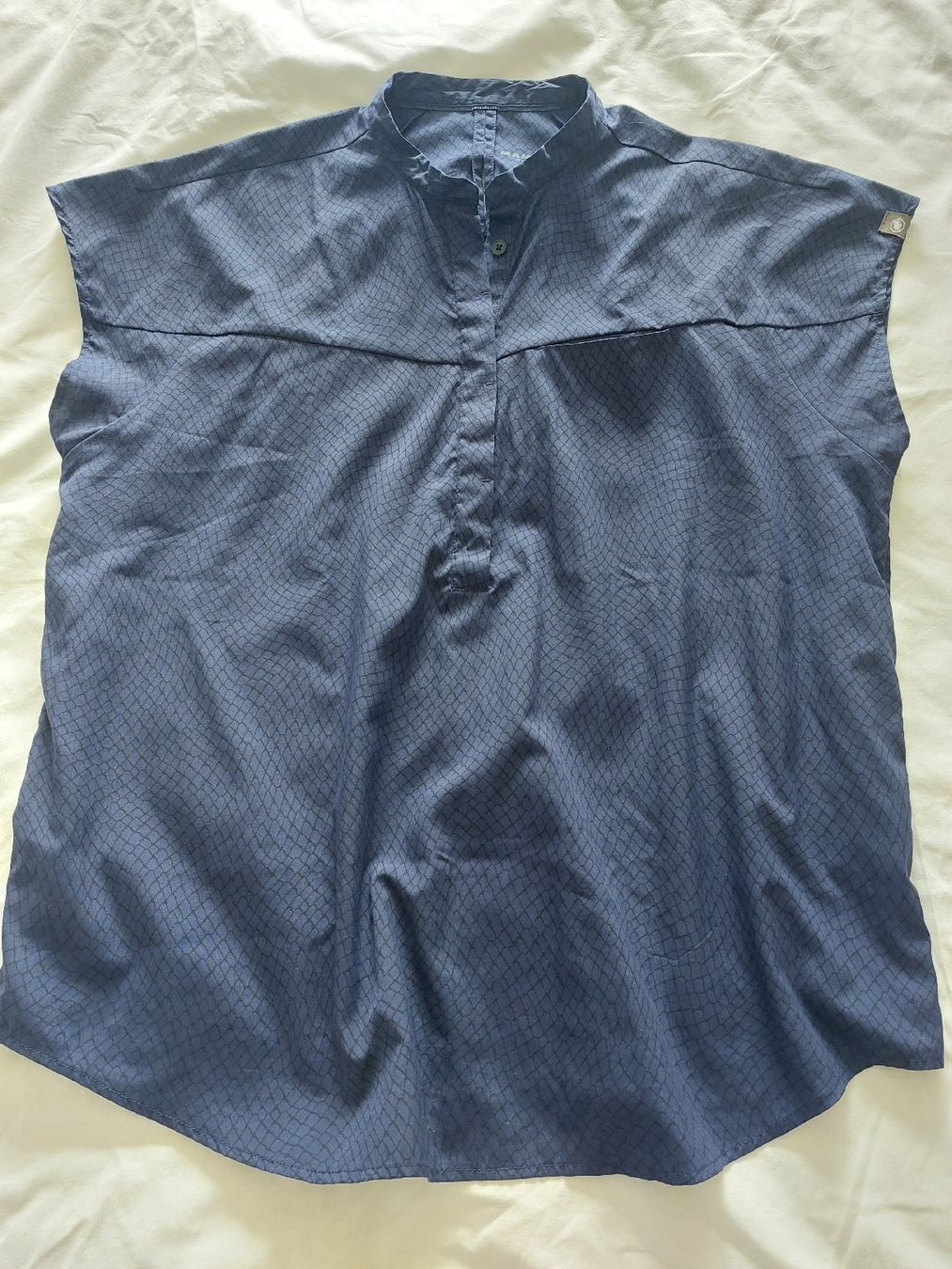 Mammut Camicette: Mammut Hemd Gr.XL,  Blau-schwarz mit Muster  – Usato da Thun venduto da Alexanna