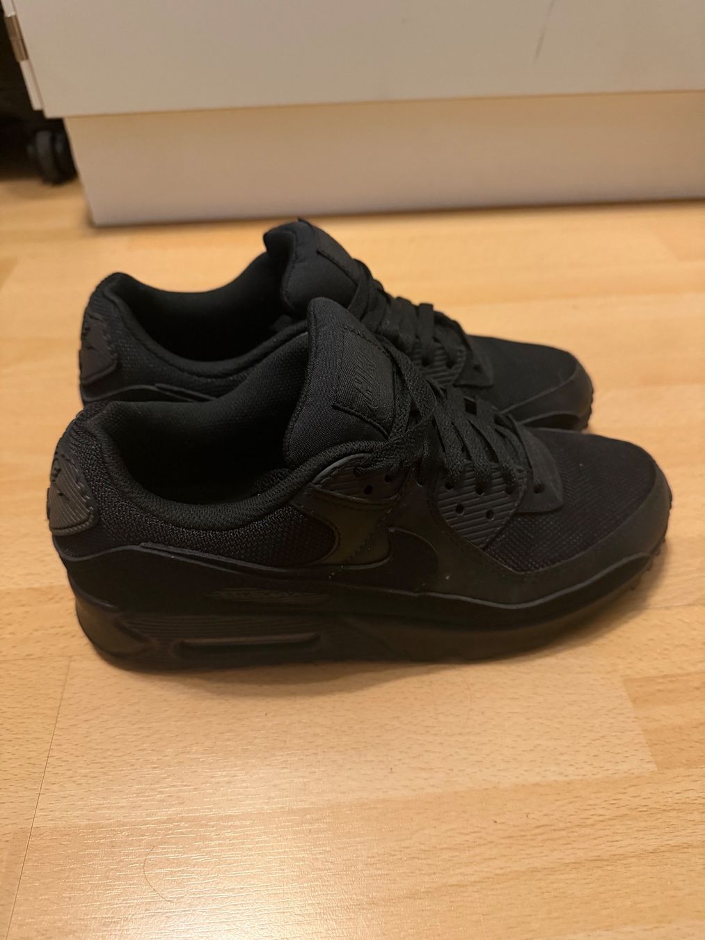 Nike Chaussures hommes: Nike Air Max 90 – Neuf (Voir description) à Zürich par Fuentes 1