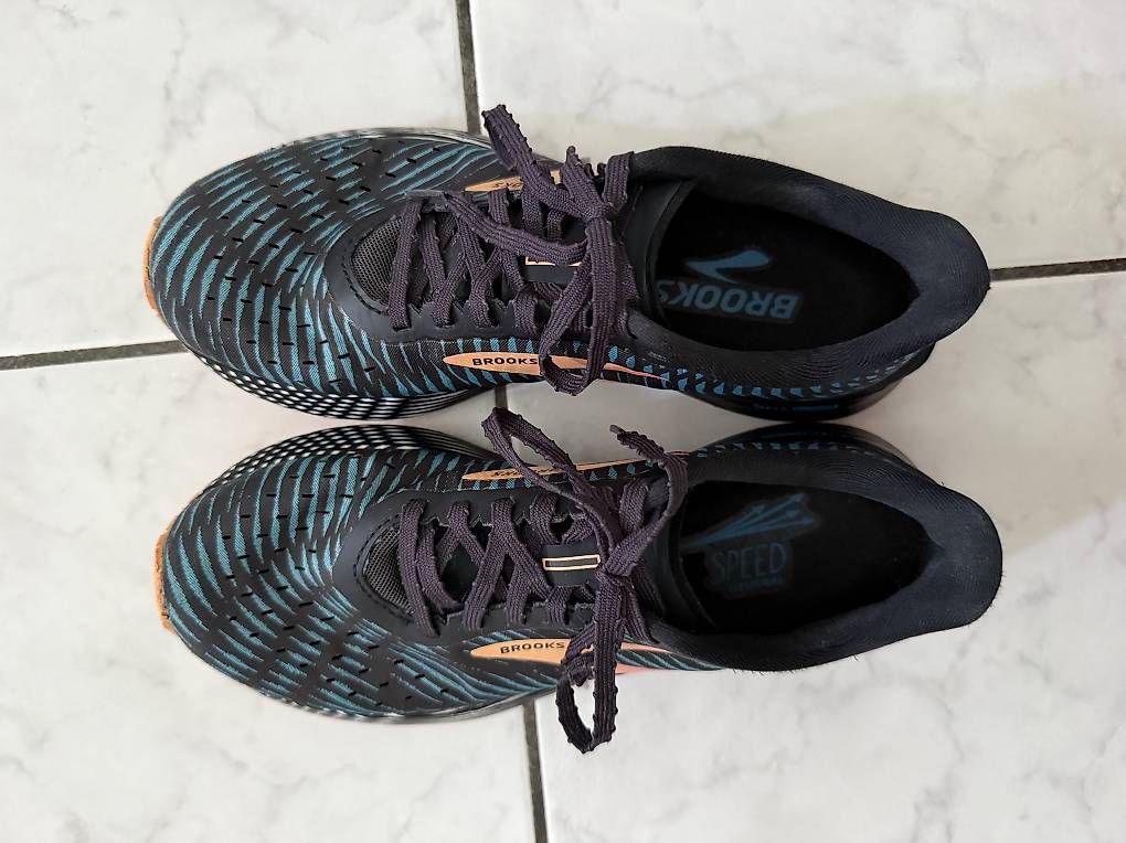 Brooks Damenschuhe: Brooks Hyperion Tempo, Grösse 38.5 – Gebraucht aus Münchenstein von S.2025 2