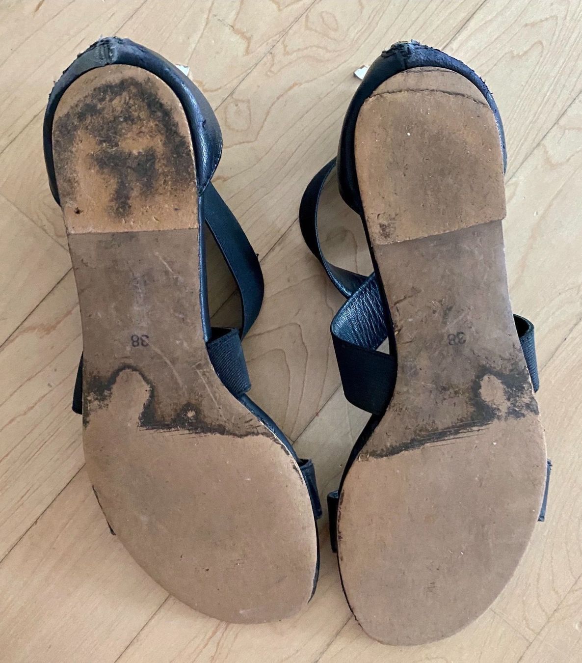 Scarpe da donna: Sadalen schwarz / Gr 38 – Usato da Hergiswil NW venduto da Labello01 2