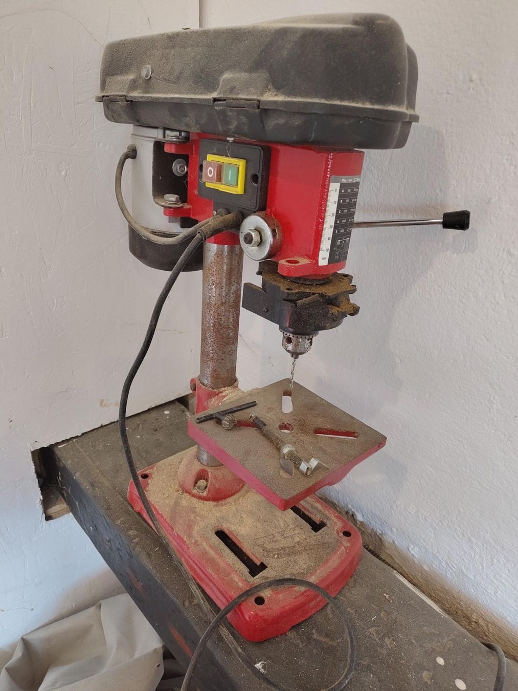 Einhell Trapani: Einhell TC-BD 350 bench drill — working, needs a clean – Usato da Capolago venduto da Bomberz 1