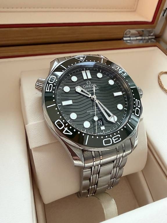 Omega Orologi: Omega Seamaster Diver 300 – Usato da Zürich venduto da timeio-swapwatch 2