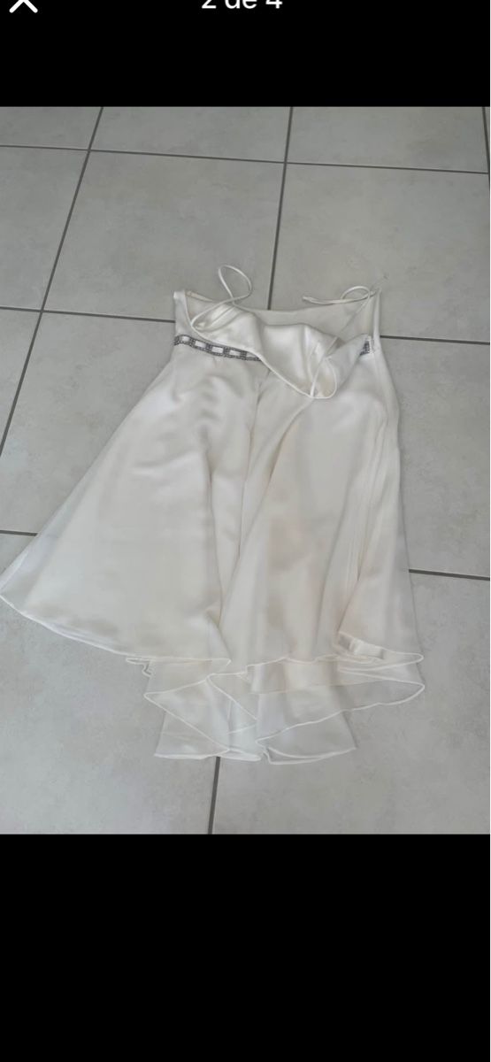 Vestiti: Festkleid weiss mit Verzierungenz. Gr. L – Nuovo (secondo la descrizione) da Dübendorf venduto da jlu_r7hz 4
