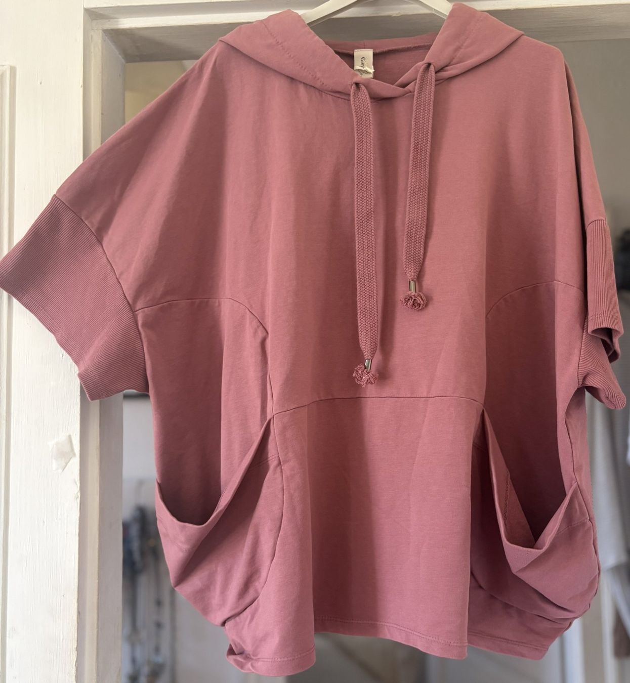 Pullover & Sweatshirts: SWEAT-HOODIE EN COTON! M – Neu und originalverpackt aus Locarno von NicoNion 1