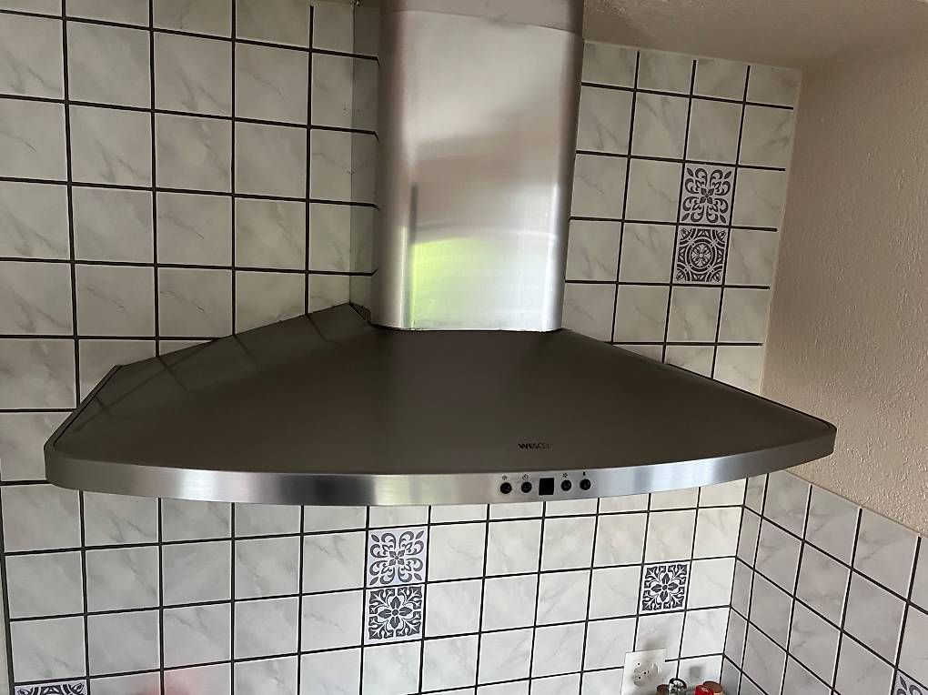 Cucine complete: Cuisine complète avec îlot, granit et appareils Miele – Usato da Portalban venduto da manu1784 1