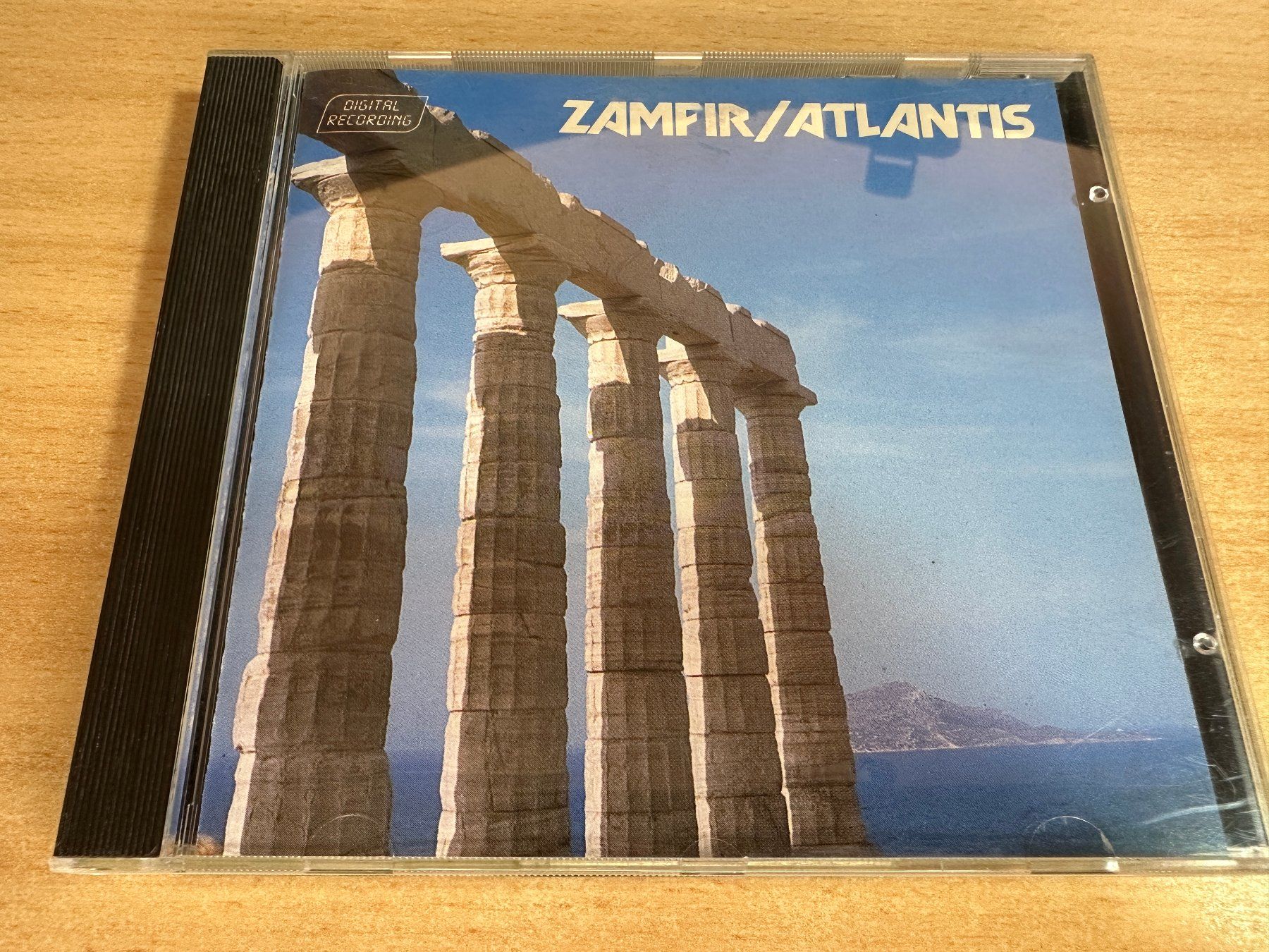 CD: I9 Zamfir – Atlantis – Usato da Rikon im Tösstal venduto da Alpenmutz