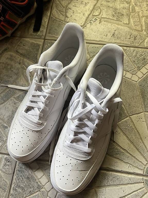 Scarpe da uomo: Baskets Nike blanches taille:  47.5. EU 13 US – Usato da Glion venduto da zeifmeister
