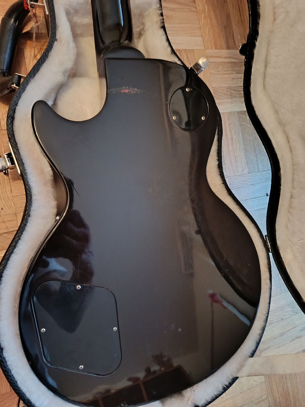Gibson Strumenti musicali: Gibson Les Paul desert burst  – Usato da Sion venduto da norns 3