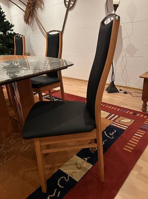 Set di tavolo e panche: massiver Granittisch mit 6 Stühlen – Usato da Niederlenz venduto da haumar 3