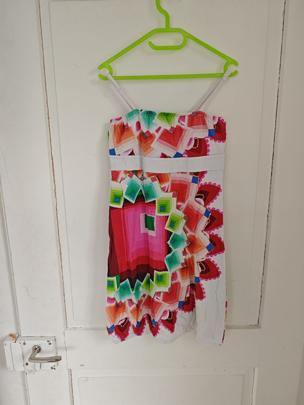 Desigual Vestiti & Gonne: Kleid Desigual passt bei 140 – Usato da Winterthur venduto da Shorna