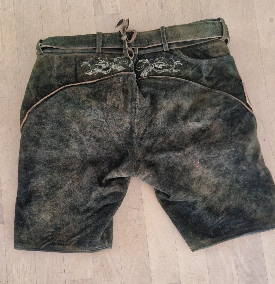 Pantalons: Lederhose – D'occasion à Stans par Stockema 1