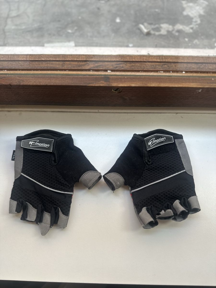 Guanti & manicotti: Ungetragene Fahrradhandschuhe – Nuovo (secondo la descrizione) da Zürich venduto da mbu_5f9r 1