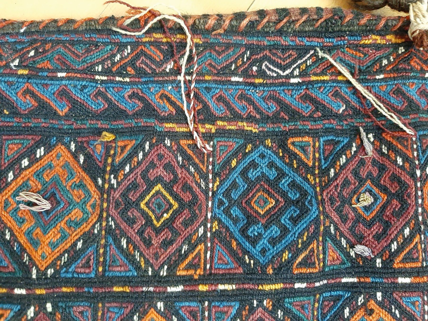Teppiche: Antiker  Nomaden Taschen-Teppich – Gebraucht aus Zürich von RosonCH 2