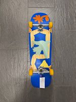 Globe Skateboard Cruiser