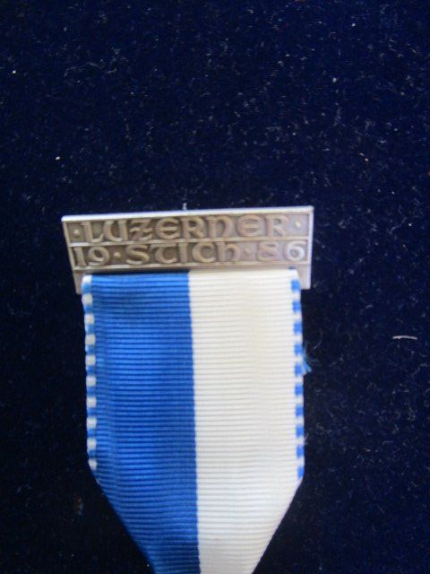 Medaglie: Luzerner Stich 1986 emailliertes Gemeindewappen Buchrain – Nuovo (secondo la descrizione) da Luzern venduto da Horoskop1 2