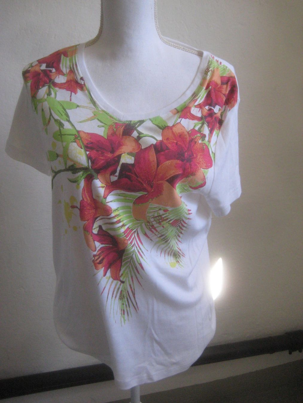 Camicette: DAMEN   BLUSE MIT JÄCKCHEN – Usato da Uster venduto da flocke1 1